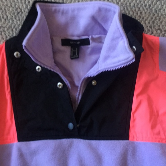 Fleece Color block pullover - Picture 2 of 5